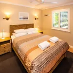 Whalers Cove Villas
