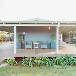 Dunsborough R & R
