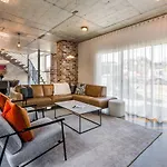 Djurapin - Entertain, Dine And Enjoy The Beach - Margaret River Properties