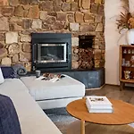 The Lookout, Eagle Bay