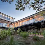 Deck House I Private Properties