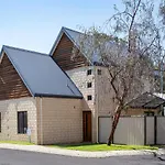 Otra Casa - Your Cosy, Chill South West Getaway!