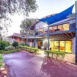 Paradise - Perfect Location In The Heart Of Old Dunsborough