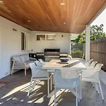 Fastnet I Private Properties