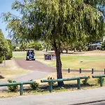 Solkis - Walk To Town, Next To Golf Course