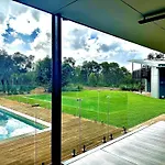 Eagle Rise Plus Studio