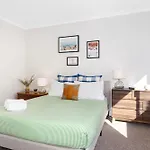 Barry\'S Holiday Home