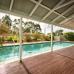 Pool & Putt Paradise, Family Friendly, Pool, Wifi