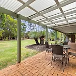 Dandjoo - Hot Tub, Fire Pit, Outdoor Entertainment