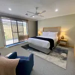 Boodalang House - Access To Golf Course With Views