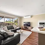 Eagle Bay Beach House - 300M To The Beach!