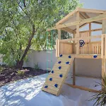 Aquila I Private Properties