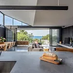 Forest Beach House I Private Properties