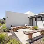 Amila - Central Location With Designed Spaces