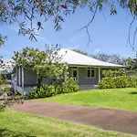 Charming Beach Home In Heart Of Old Dunsborough