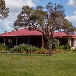 Dunsborough Rail Carriages & Farm Cottages