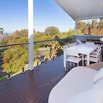Casa Azzura - Beachside Entertainer