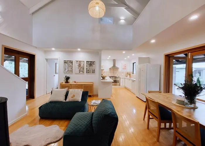 Mika - Cabin With Fireplace, Walk To The Beach
