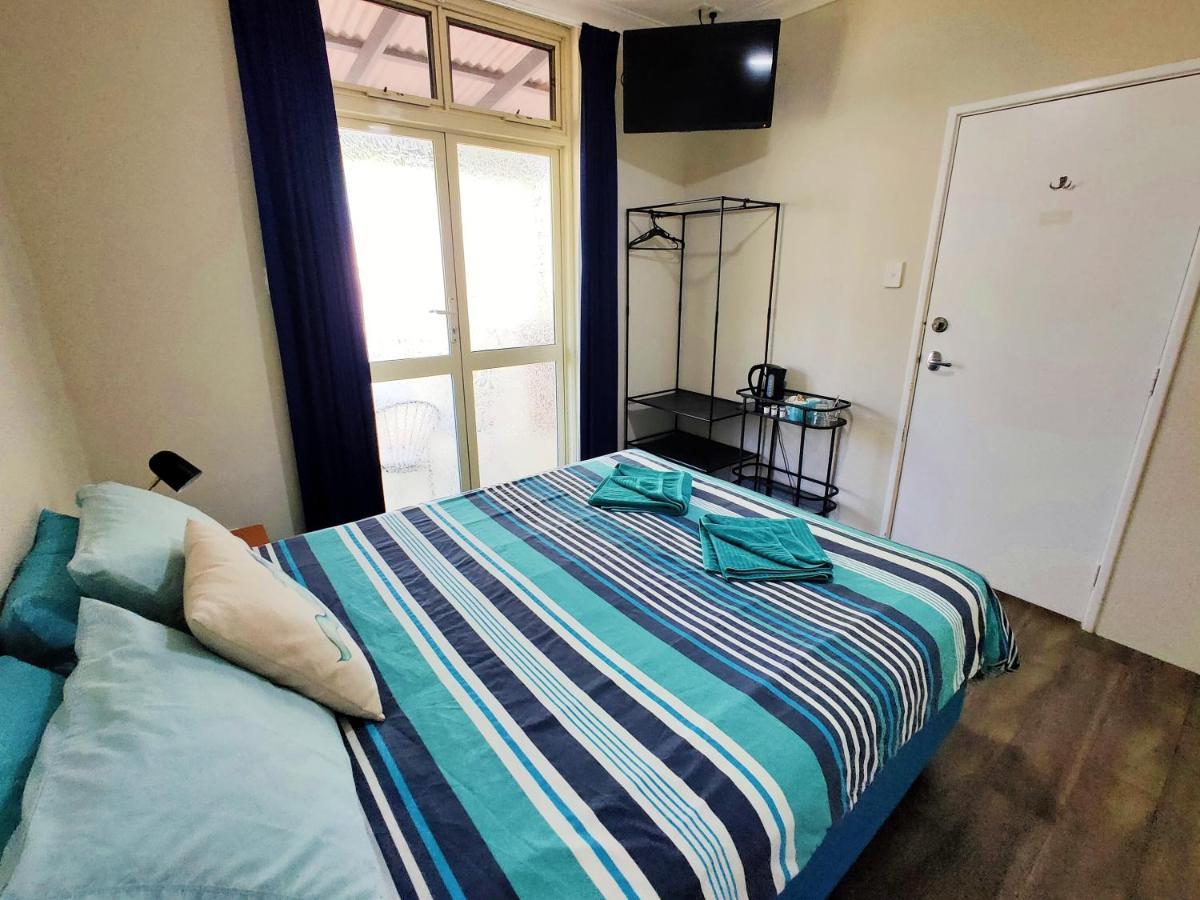 Beach Hostel *