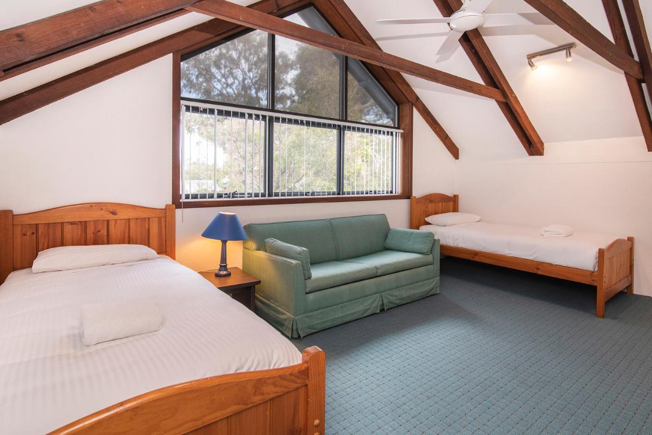 Dunsborough Beach Cottages 4*