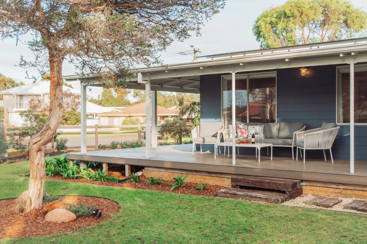 R & R Dunsborough