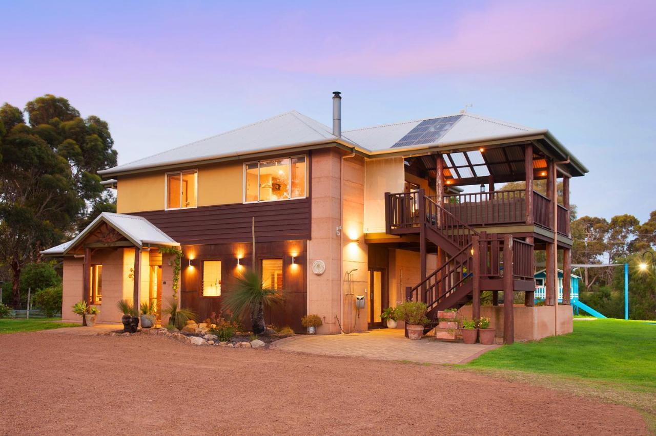 Meelup Mia - The Dream Down South Getaway *