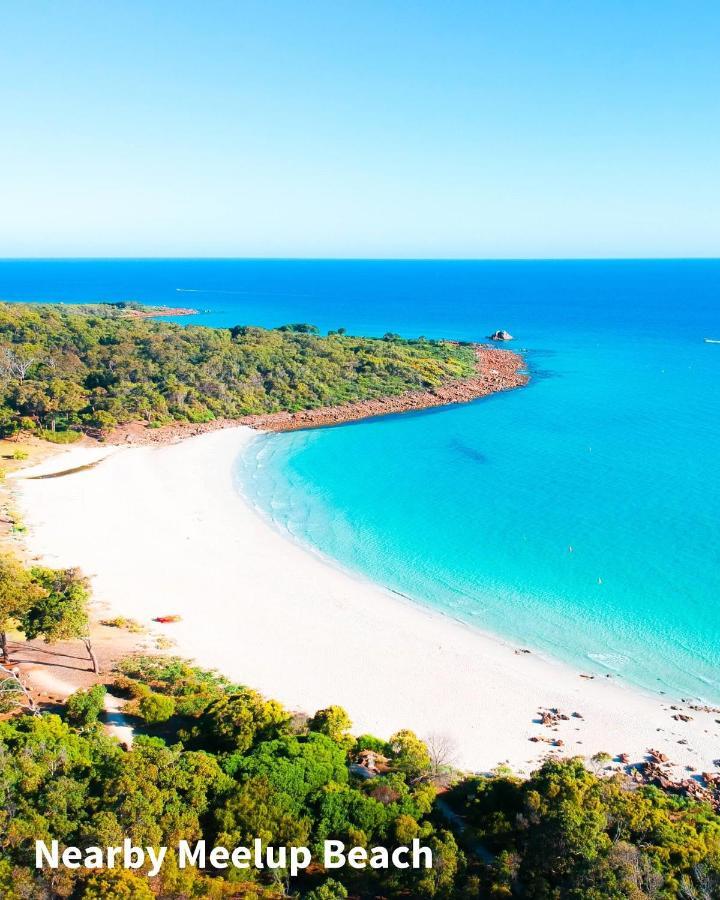 Holiday home Meelup Mia - The Dream Down South Getaway *