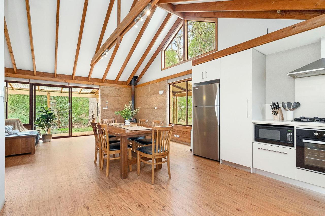 Holiday home Grasstree - Woodstone Estate Dunsborough