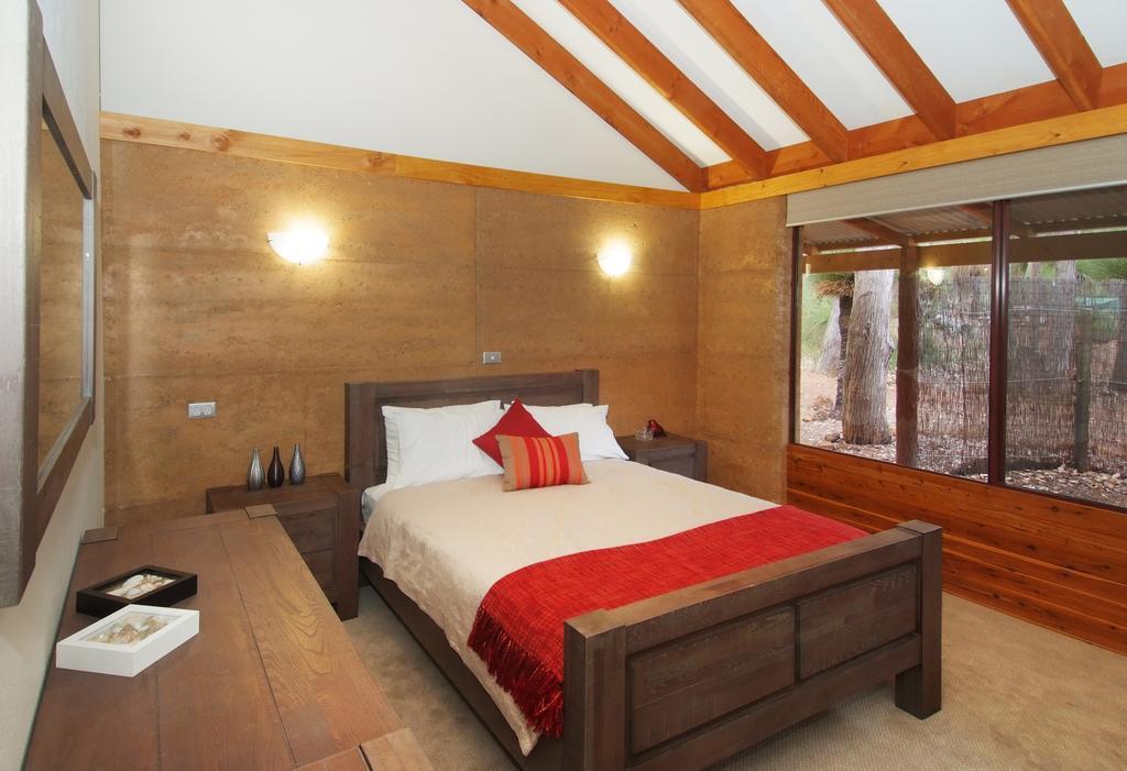 Woodstone Cottages *