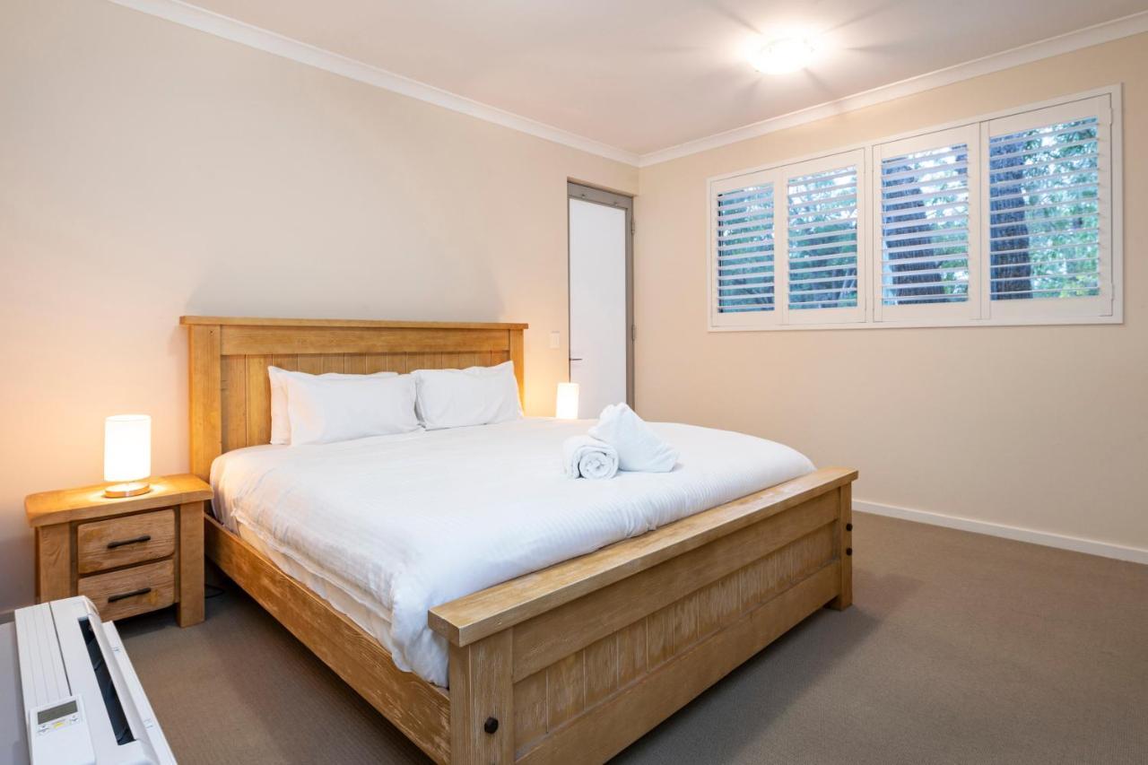 Whatmans Beach House Holiday home *