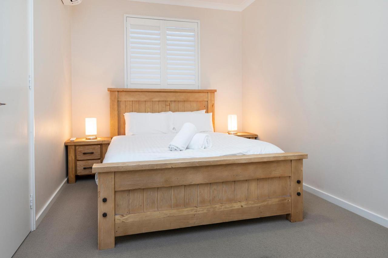 Whatmans Beach House *