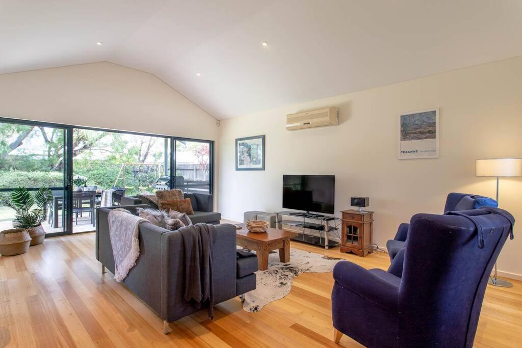 Boronia Retreat I Private