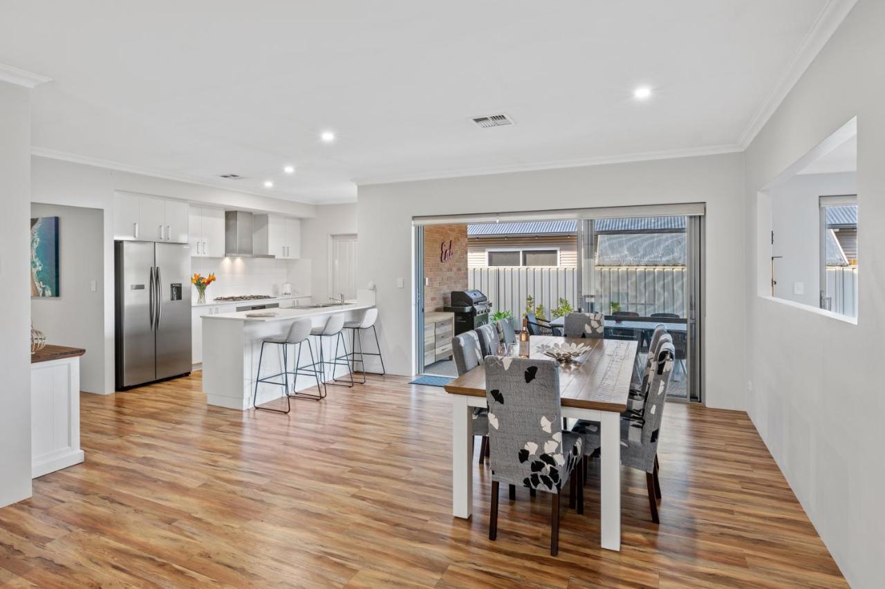Jakes Place * Dunsborough