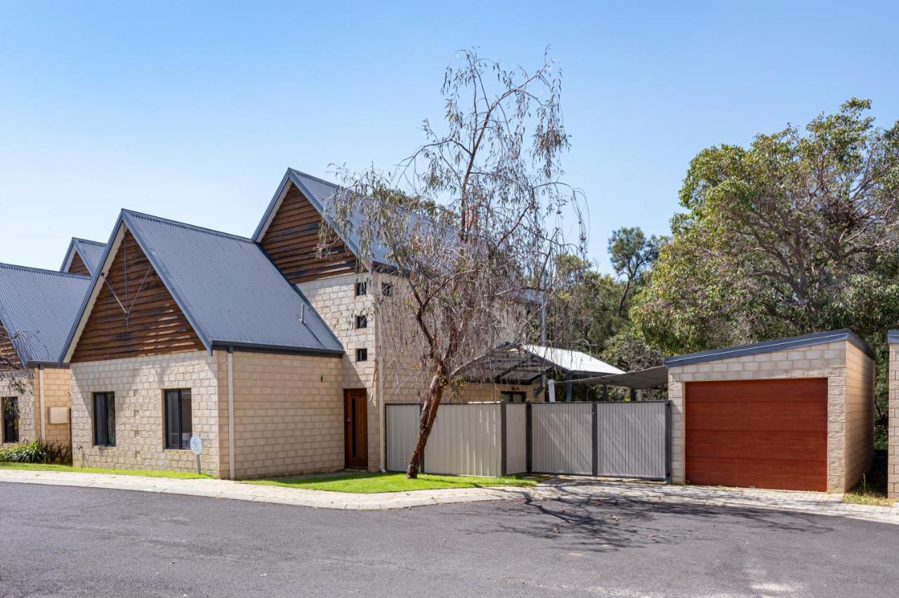 Otra Casa - Your Cosy, Chill South West Getaway!