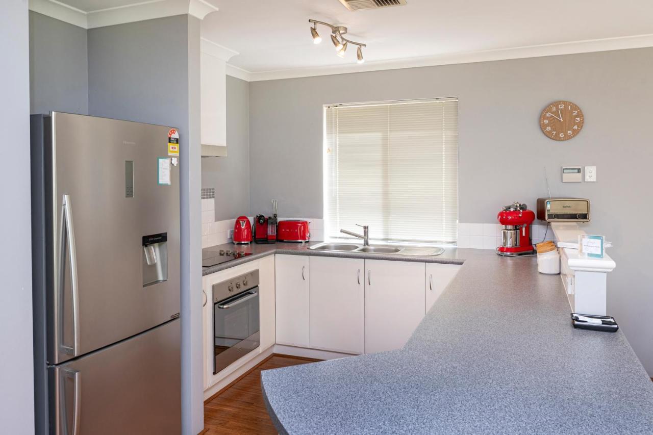 Otra Casa - Your Cosy, Chill South West Getaway! Holiday home Dunsborough