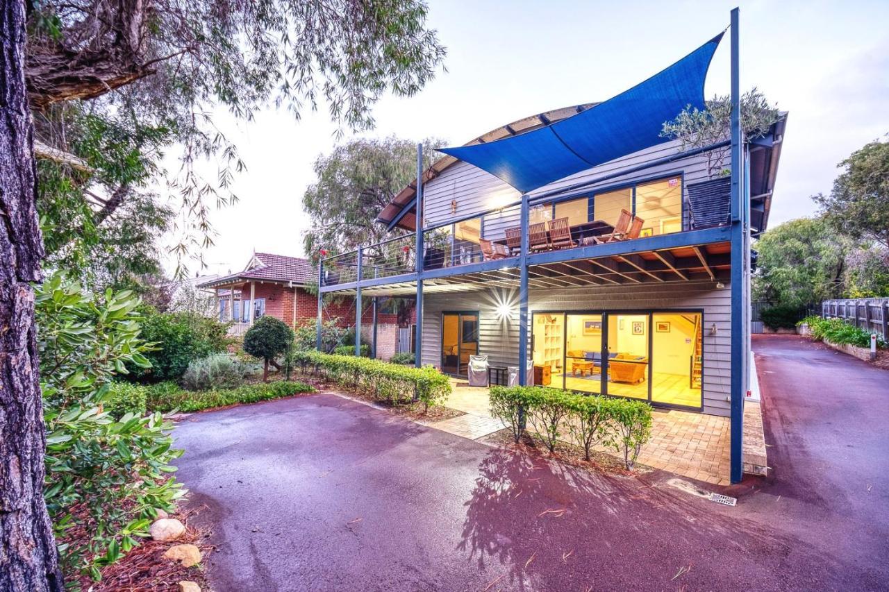 Paradise - Perfect Location In The Heart Of Old