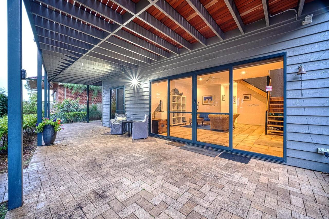 Paradise - Perfect Location In The Heart Of Old