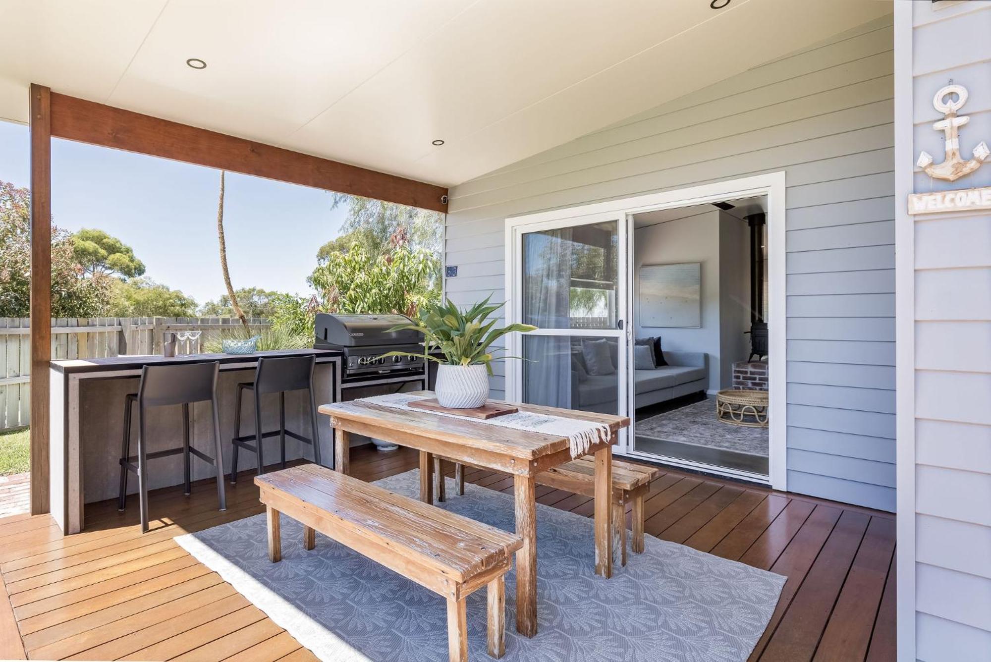 Serenity On Schooner Holiday home *