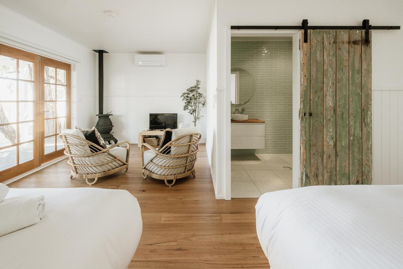 Guest house Sur - Seaside Escape