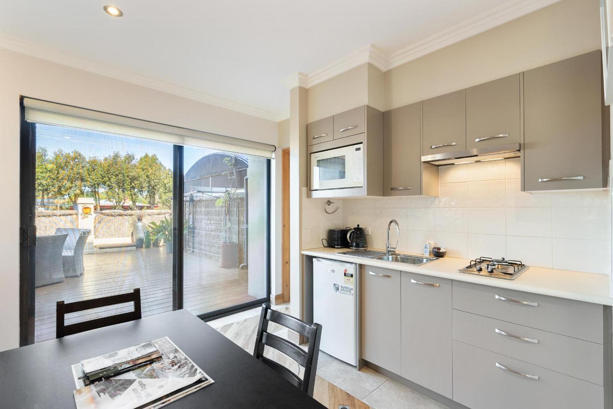 Bay Village Resort 4*