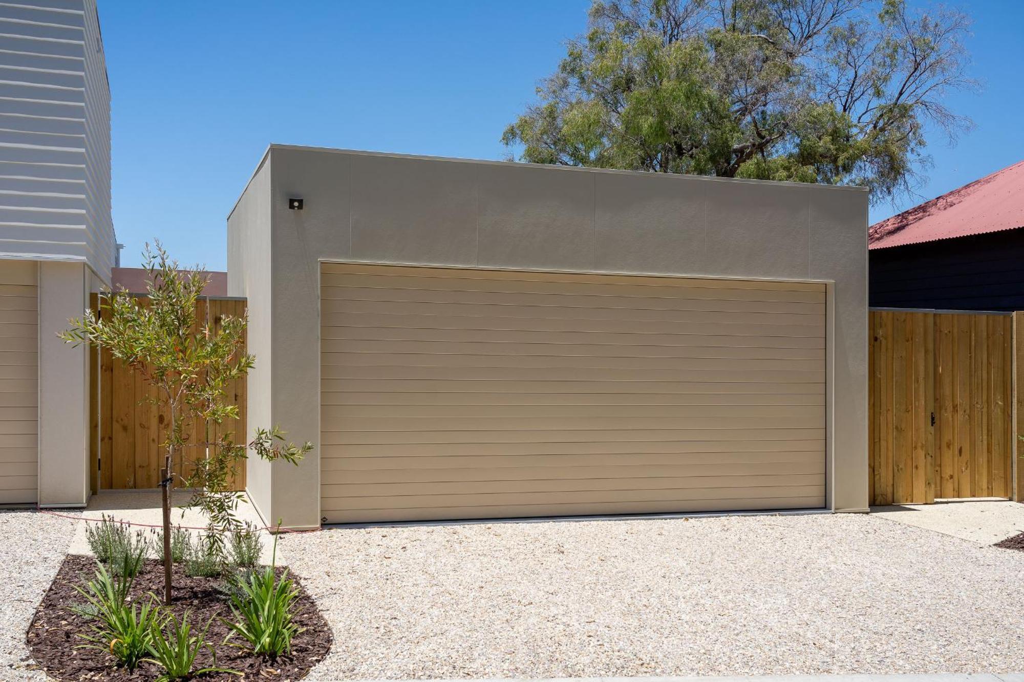 Novella I Private Dunsborough