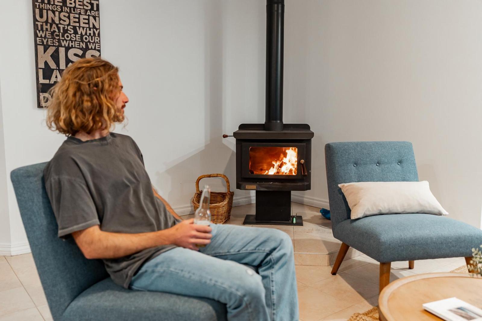 Salhus - Sleep In King Beds & Easy Walk To Town Holiday home *