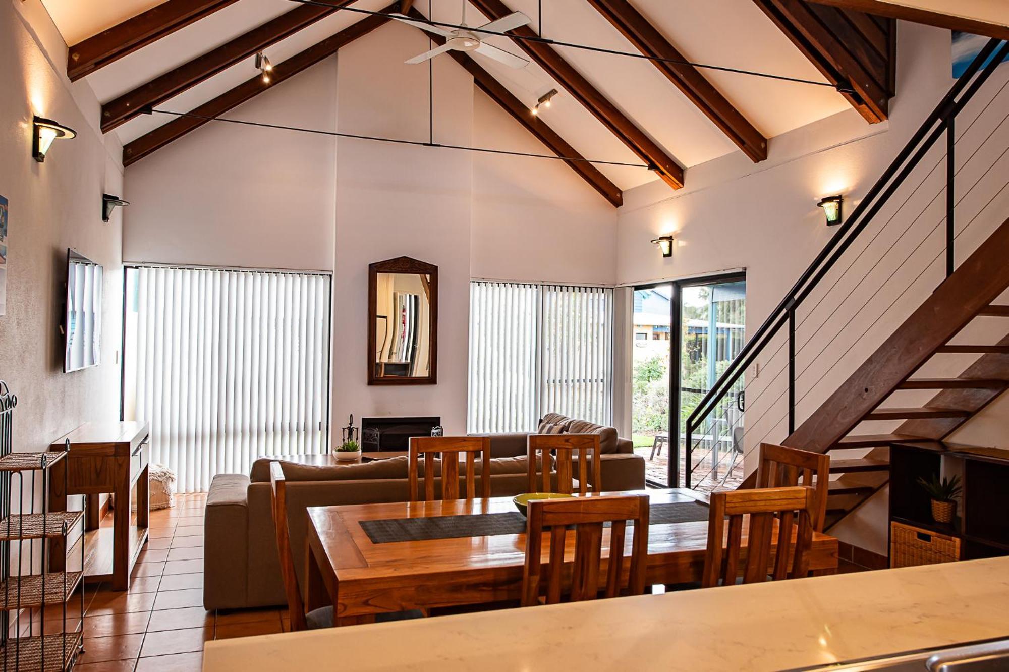 Dunsborough Beach Cottages 4*