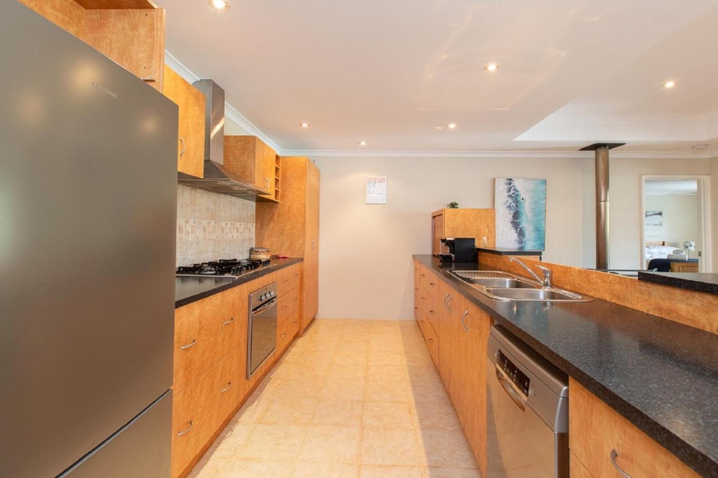 Holiday home Pool & Putt Paradise, Family Friendly, Pool, Wifi