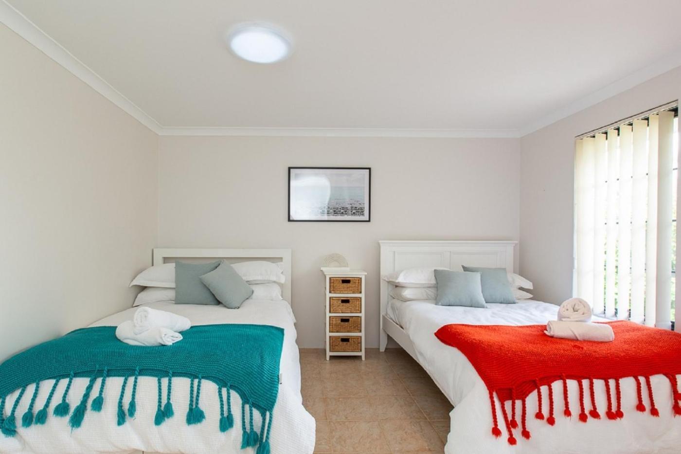 Pool & Putt Paradise, Family Friendly, Pool, Wifi Holiday home Dunsborough