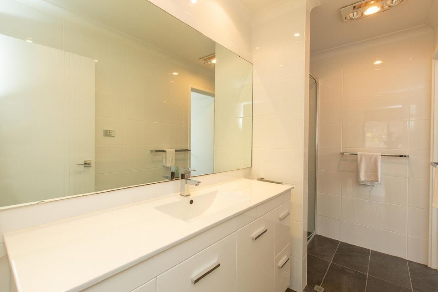 Pool & Putt Paradise, Family Friendly, Pool, Wifi Dunsborough