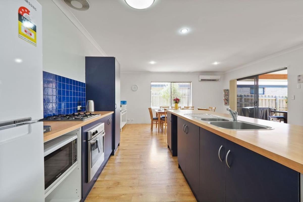 Across The Way, Golf And Heaven Holiday home Dunsborough