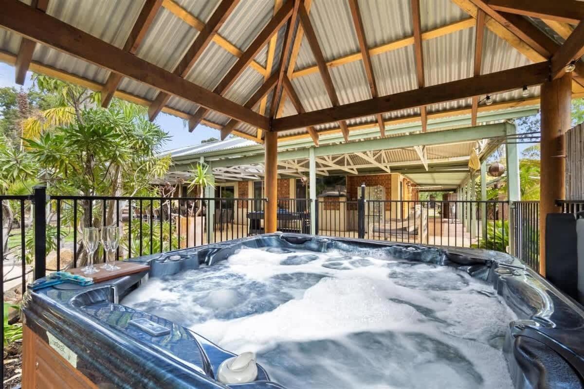 Holiday home Dandjoo - Hot Tub, Fire Pit, Outdoor Entertainment *