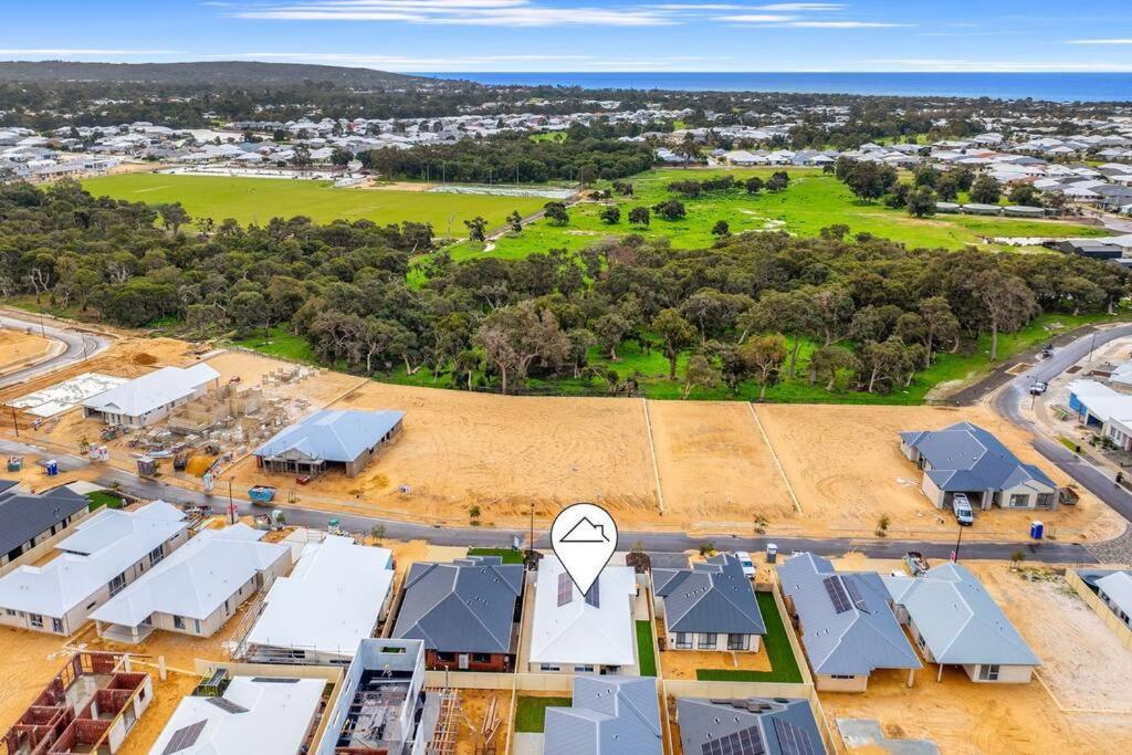 Holiday home Brand New Dunsborough
