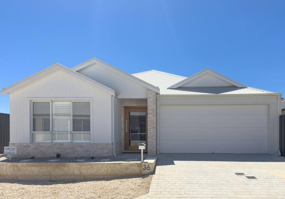 Holiday home Newly Built Luxury Modern
